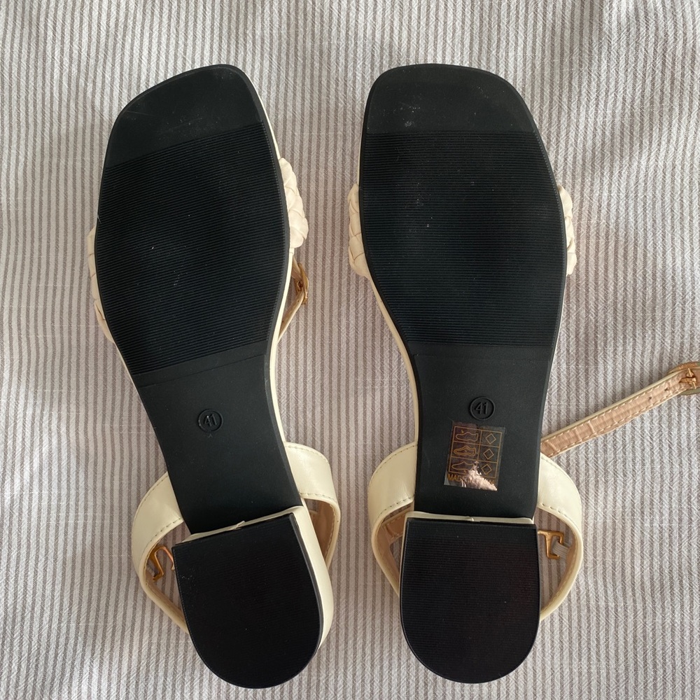 NWT Cream Braided Strap Sandals - Picture 4 of 16
